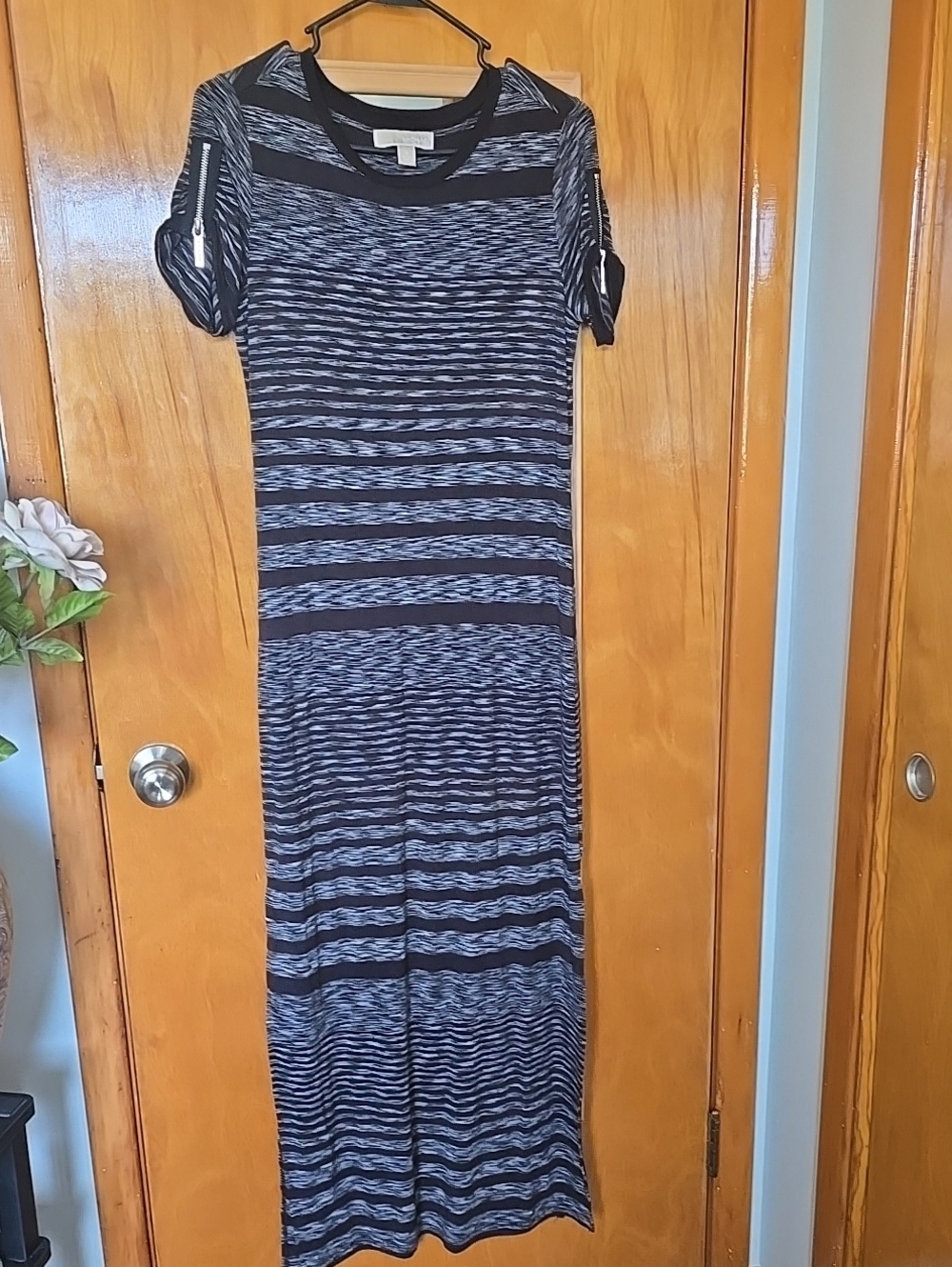 Michael Kors Black & Gray Striped Short-Sleeve Maxi Dress Size S